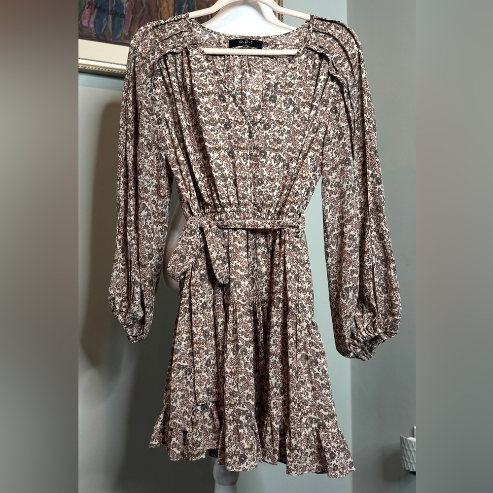 NWOT o.p.t Floral Tiered Ruffle Hem V-neck Mini Dress with Belt